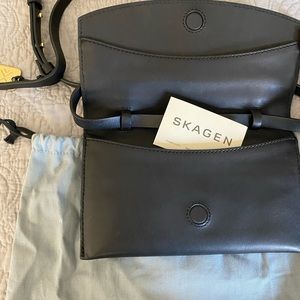 Skagen  Black crossbody